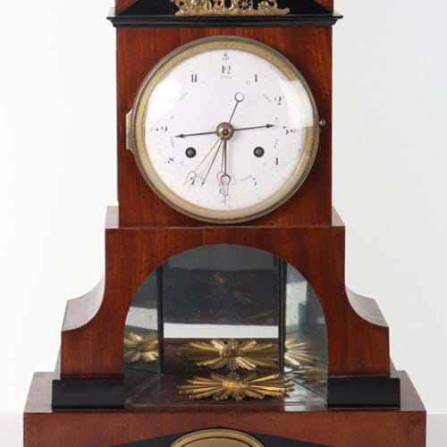 Sold for £800